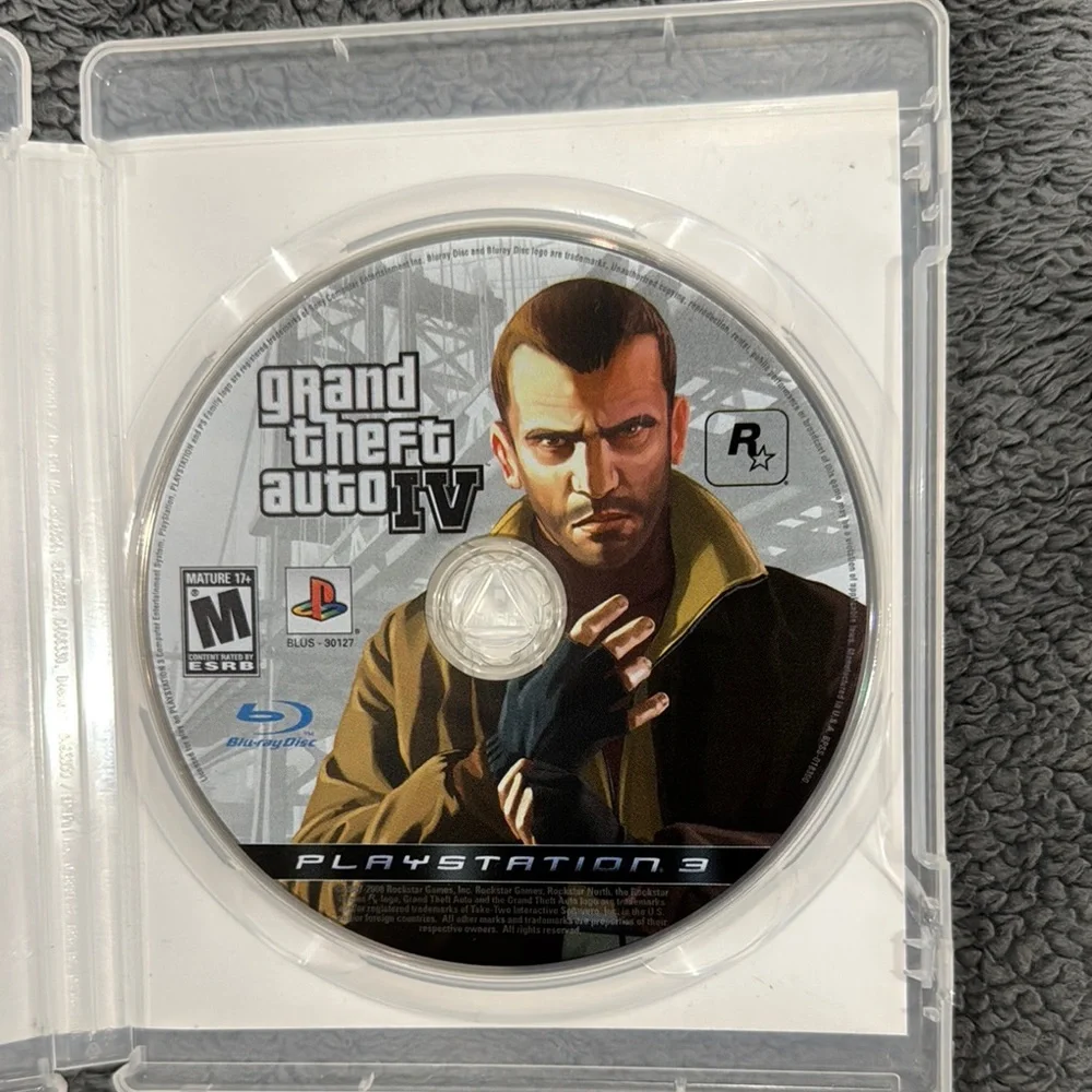 Grand Theft Auto IV PlayStation 3 Game - Picture 3 of 3